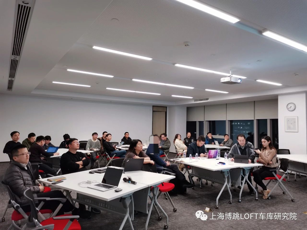 三亚杭州LOFT车库专题会